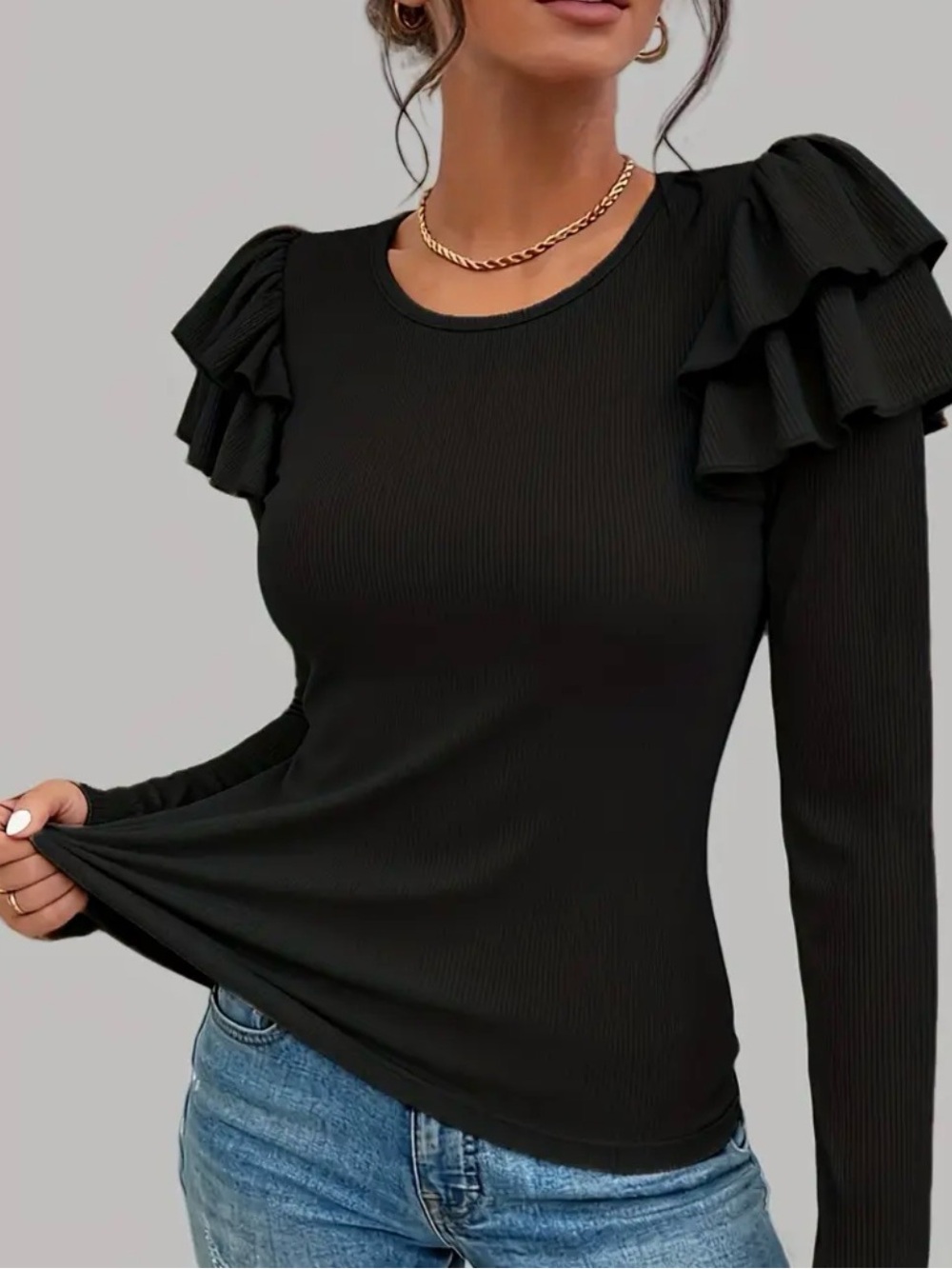 šā⬠Zara Black Long-Sleeve Top with Layered Ruffle Shoulders
